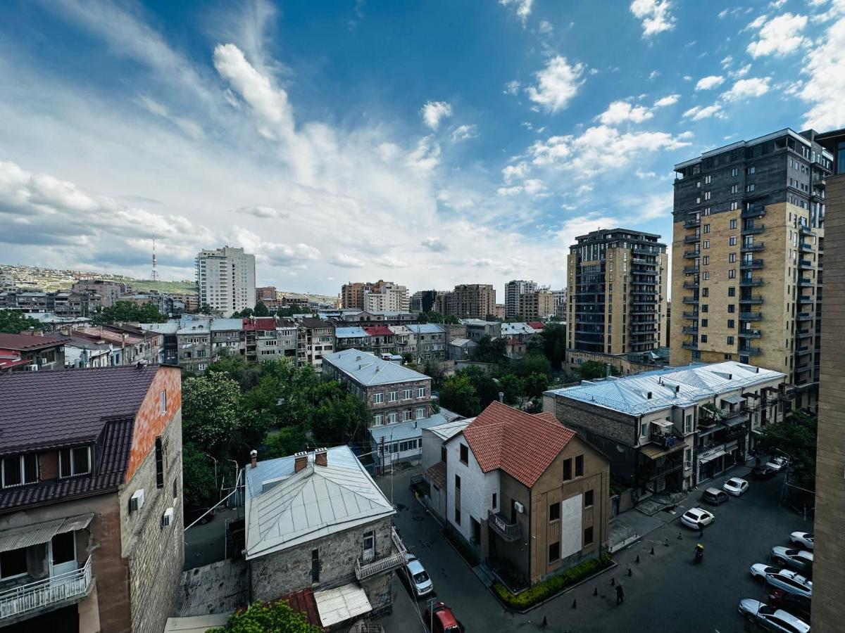 Suite Apartment On Pushkin Street Jerevan Exteriör bild