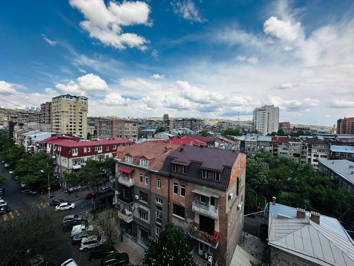 Suite Apartment On Pushkin Street Jerevan Exteriör bild